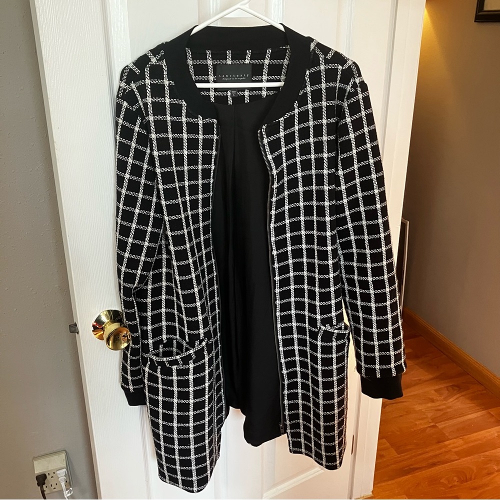 Lined zippered Sanctuary jacket size L